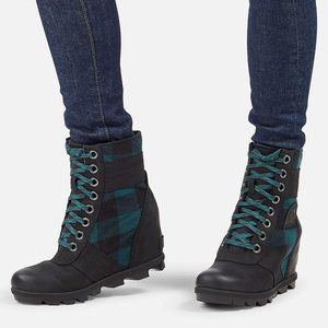 SOREL Women's Lexie Wedge Booties
